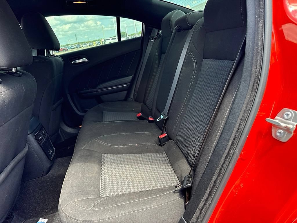 Used 2023 Dodge Charger SXT w/ Blacktop Package RWD image 9