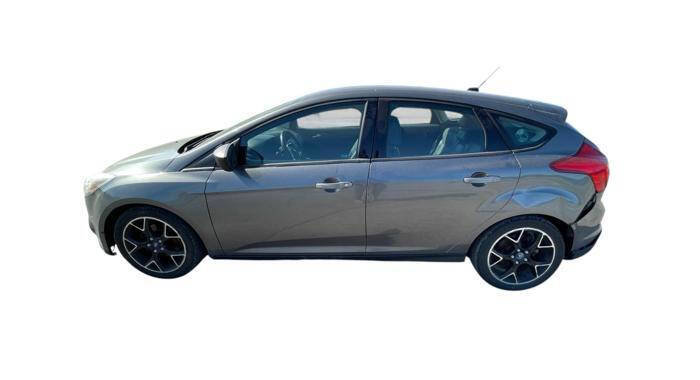 Used 2013 Ford Focus SE FWD image 2