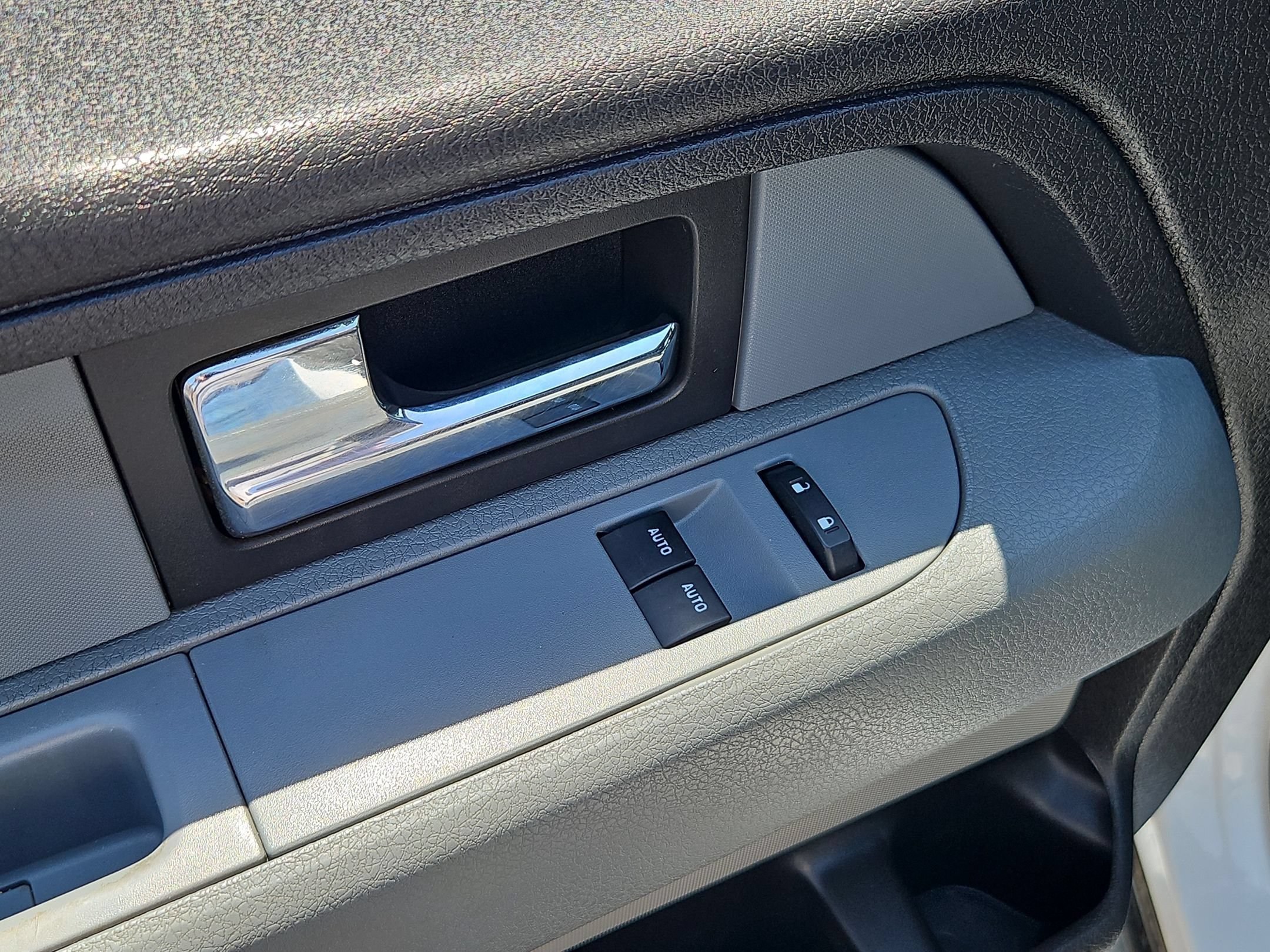 Used 2012 Ford F150 XLT w/ HD Payload Pkg AWD/4WD image 12