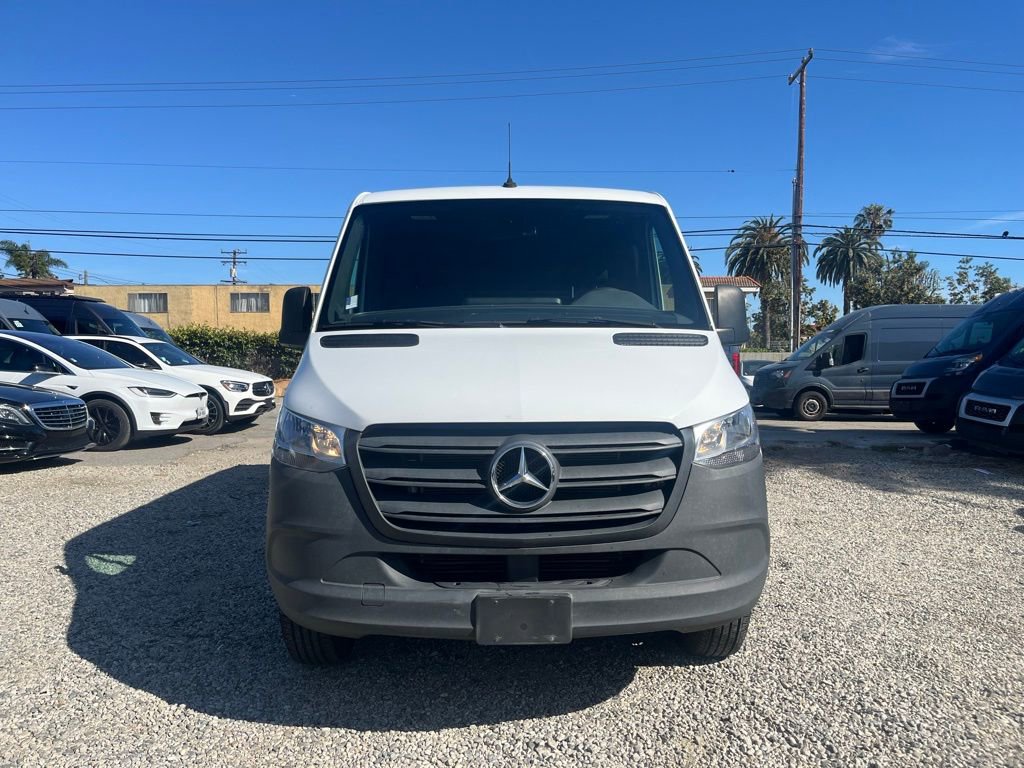 Used 2023 Mercedes-Benz Sprinter 1500 image 2