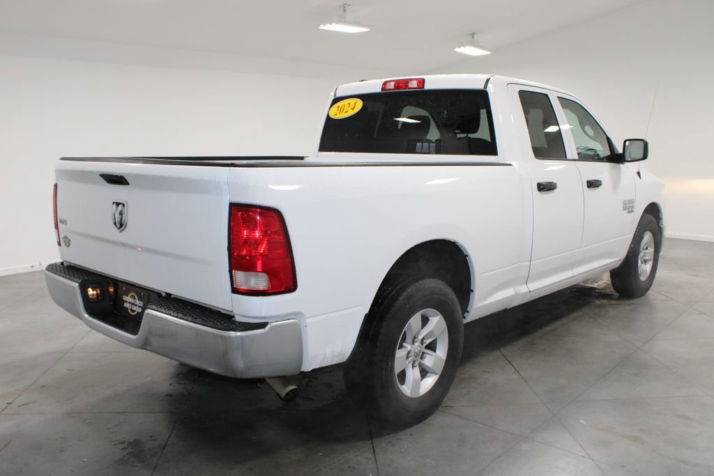 Used 2024 RAM 1500 Classic SLT image 9