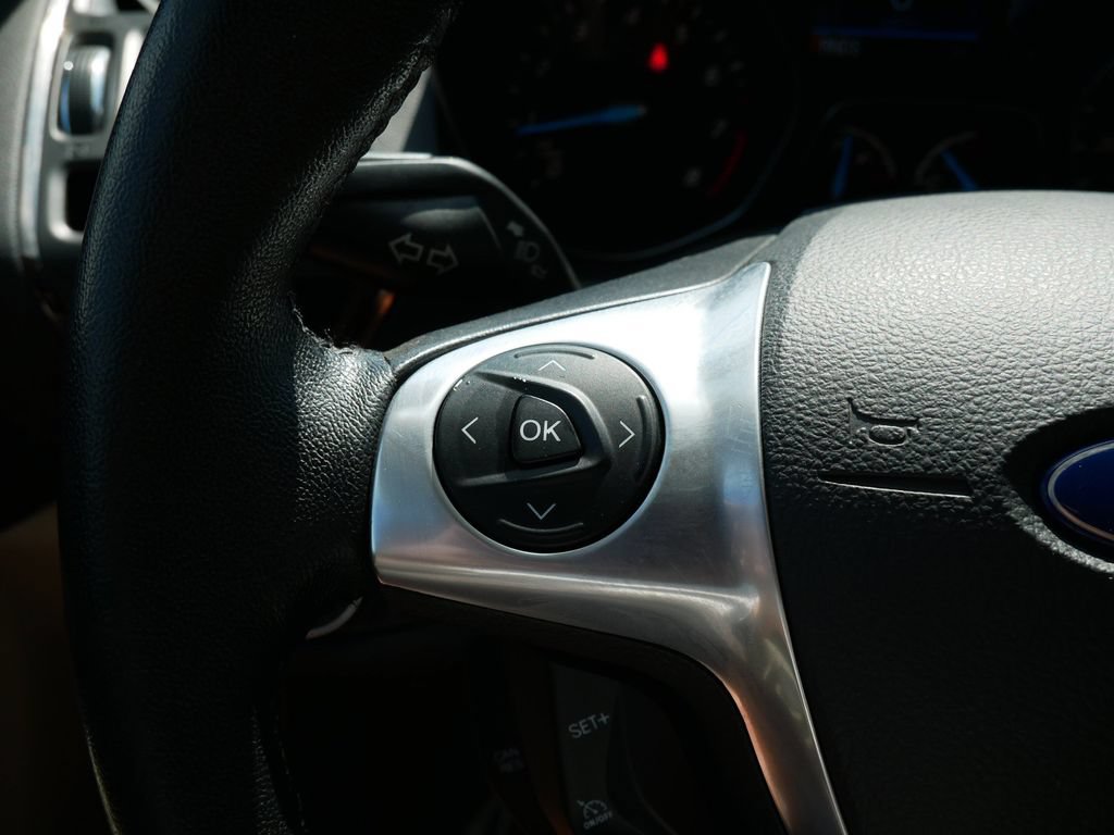 Used 2015 Ford Escape Titanium AWD/4WD image 17