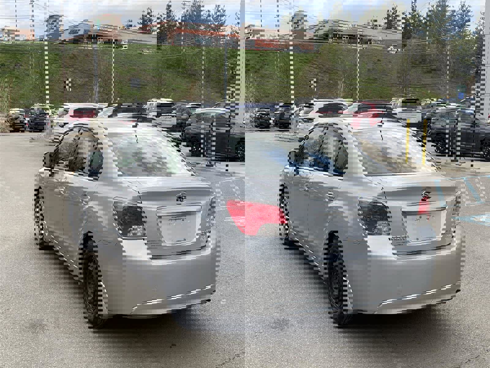 Used 2014 Subaru Impreza 2.0i image 3