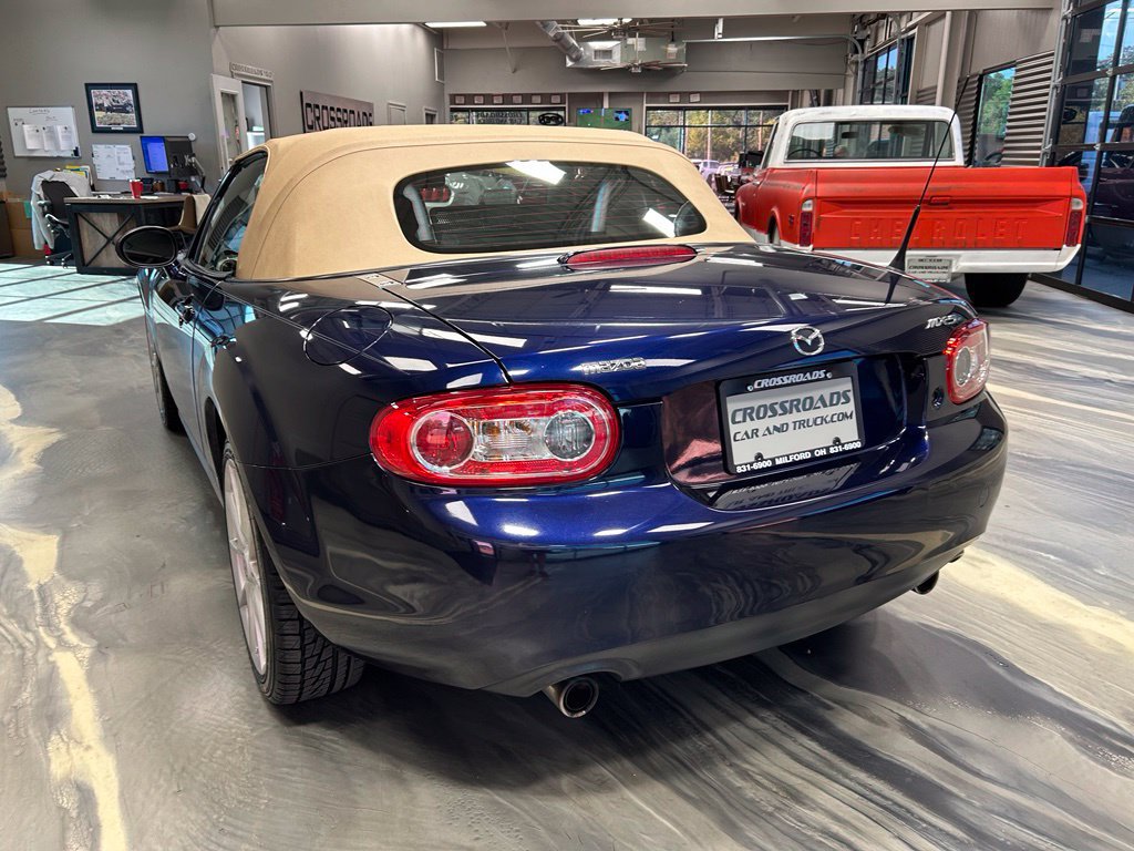 Used 2009 MAZDA MX-5 Miata Grand Touring RWD image 29