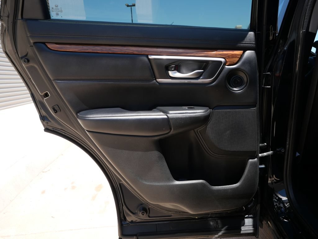 Used 2018 Honda CR-V Touring image 16