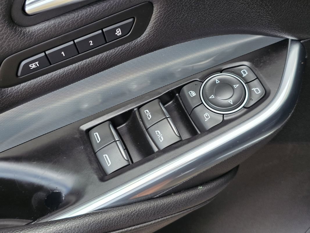Used 2019 Cadillac XT4 Premium Luxury FWD image 20