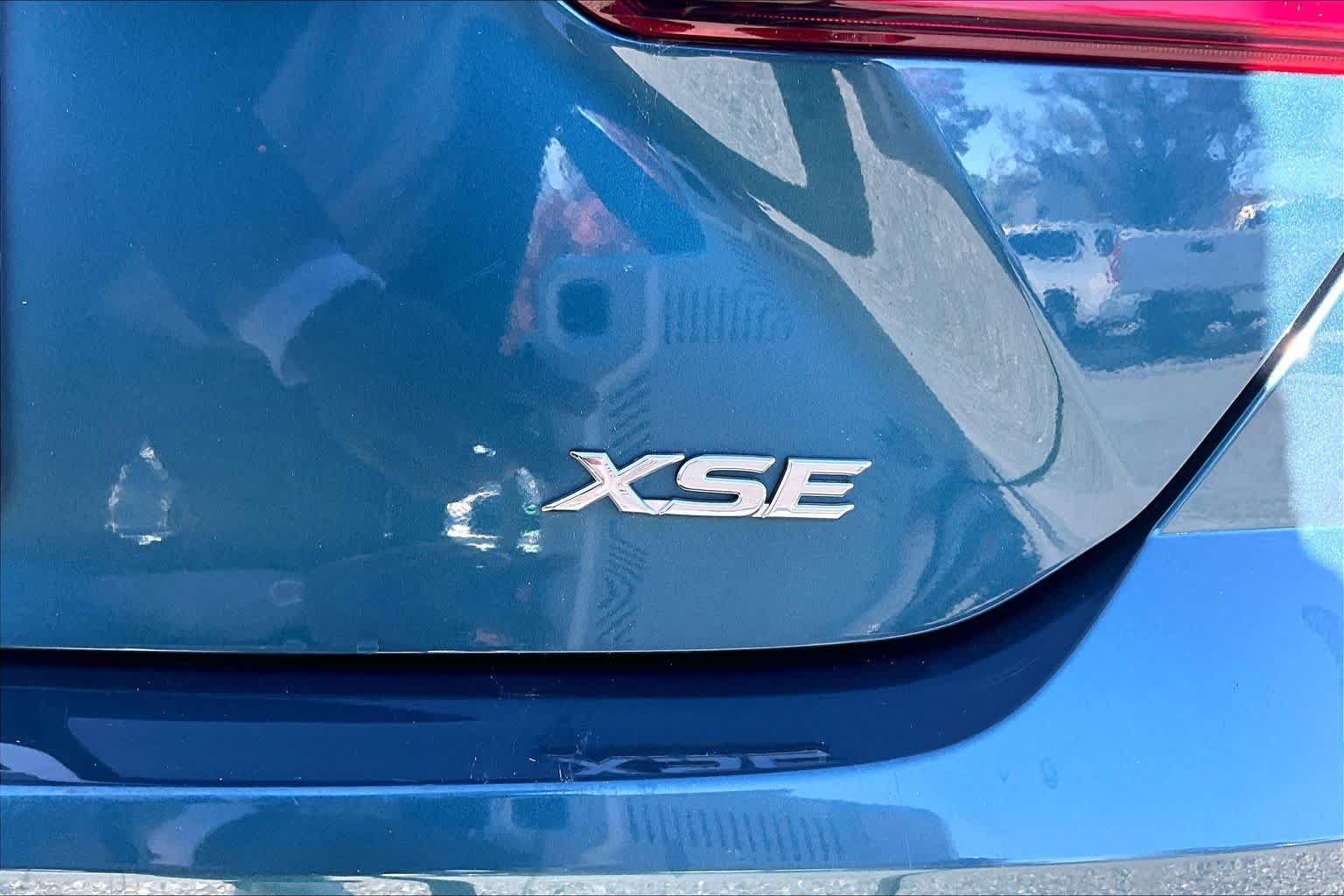 Used 2025 Toyota Camry XSE AWD/4WD image 31