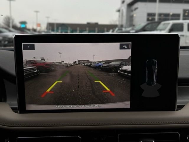 Used 2022 Lincoln Nautilus AWD image 33