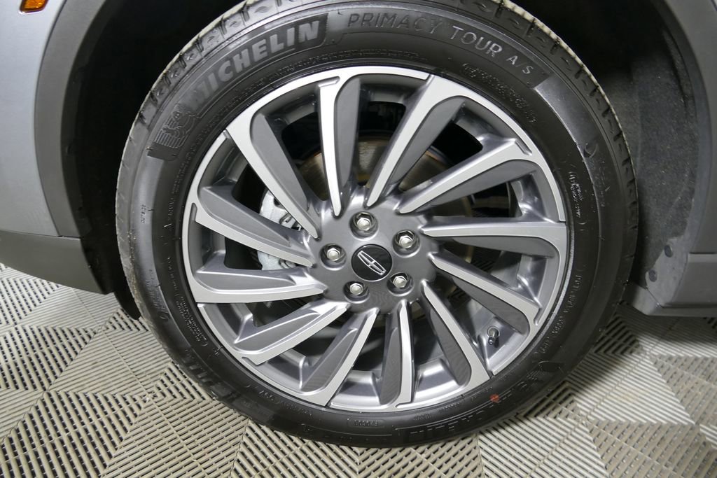 Used 2023 Lincoln Corsair Reserve w/ Equipment Group 201A image 24