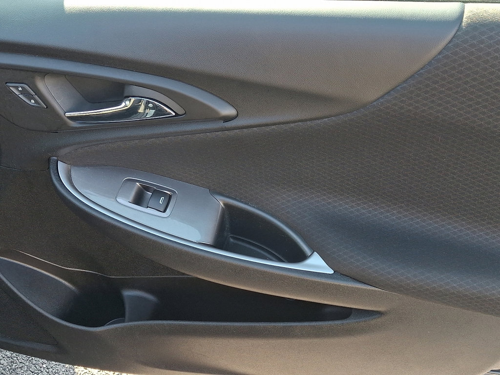 Used 2024 Chevrolet Malibu LT image 9