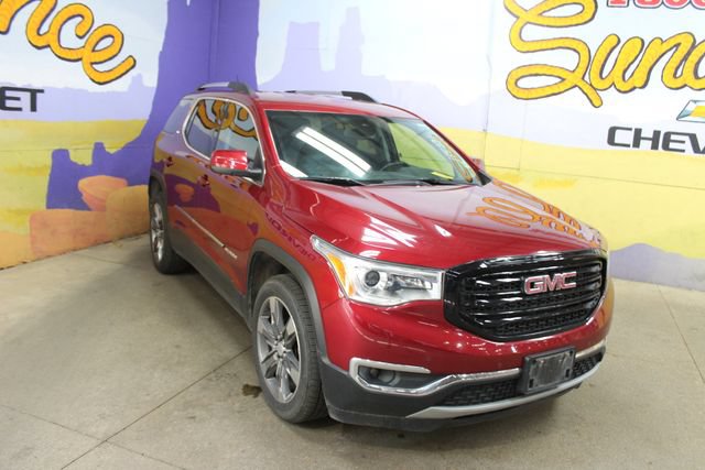 Used 2019 GMC Acadia SLT w/ LPO, Black Accent Package AWD/4WD image 2