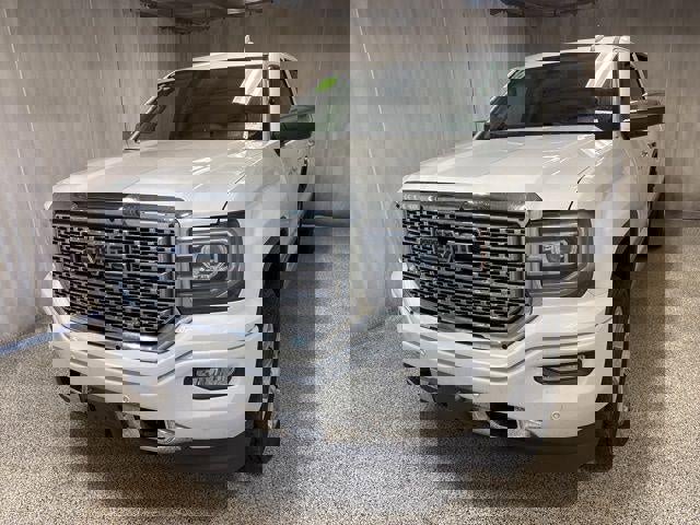 Used 2016 GMC Sierra 1500 Denali w/ Enhanced Driver Alert Package image 5