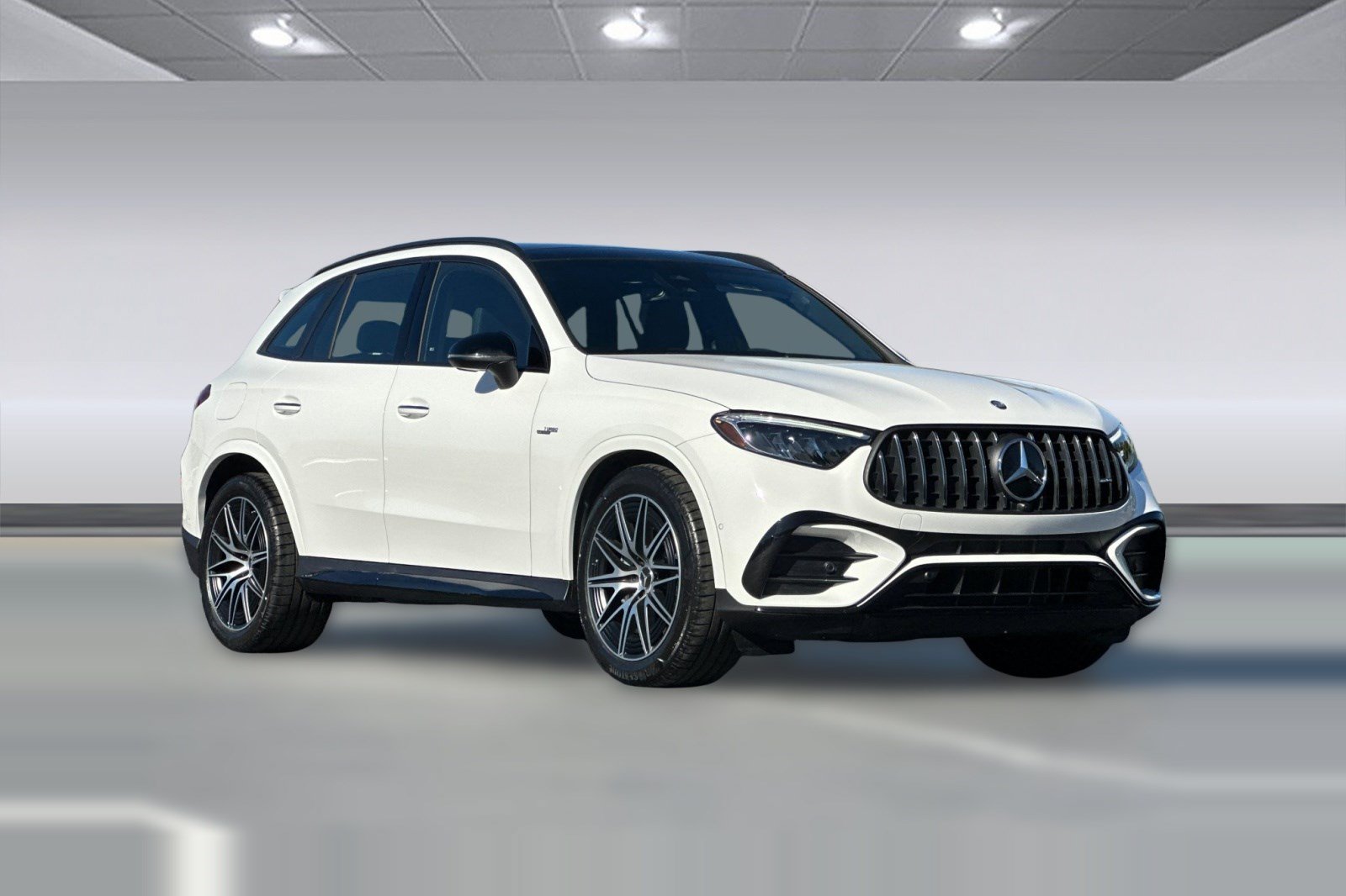Used 2025 Mercedes-Benz GLC 43 AMG 4MATIC image 5