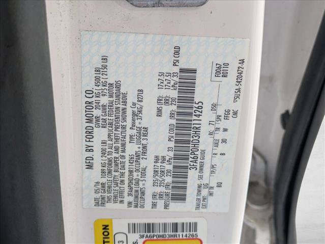 Used 2017 Ford Fusion SE FWD image 15