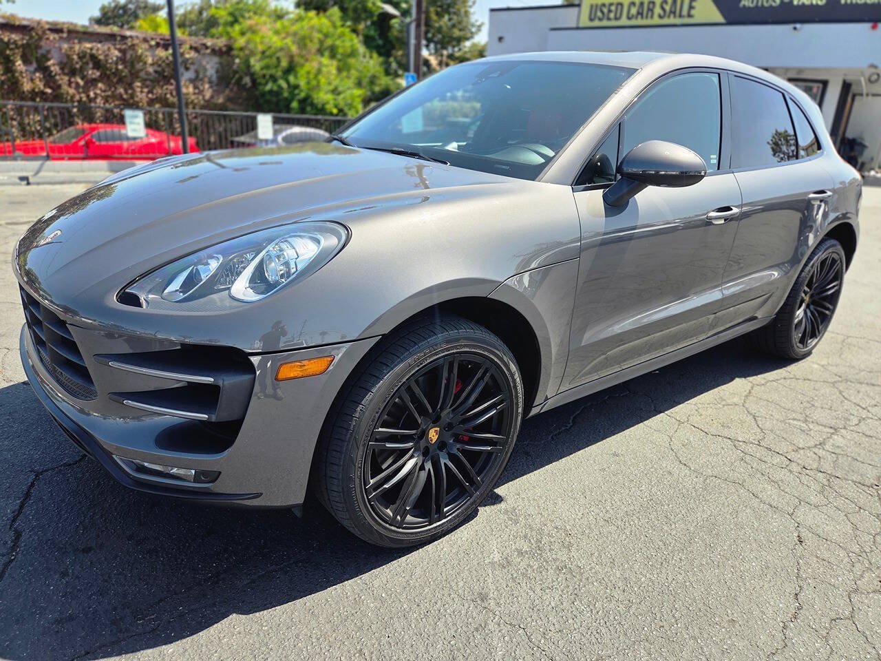 Used 2016 Porsche Macan Turbo AWD/4WD image 21