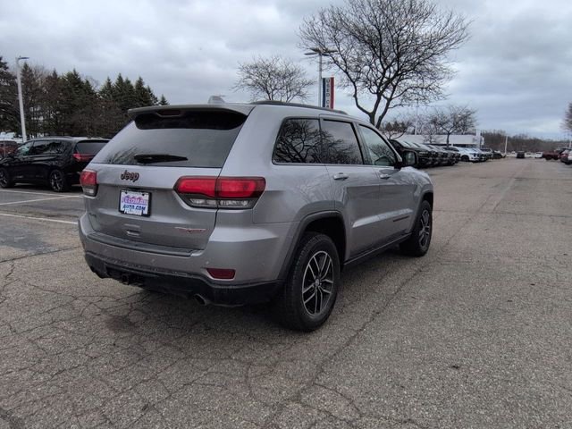 Used 2017 Jeep Grand Cherokee Trailhawk w/ Trailhawk Luxury Group image 3