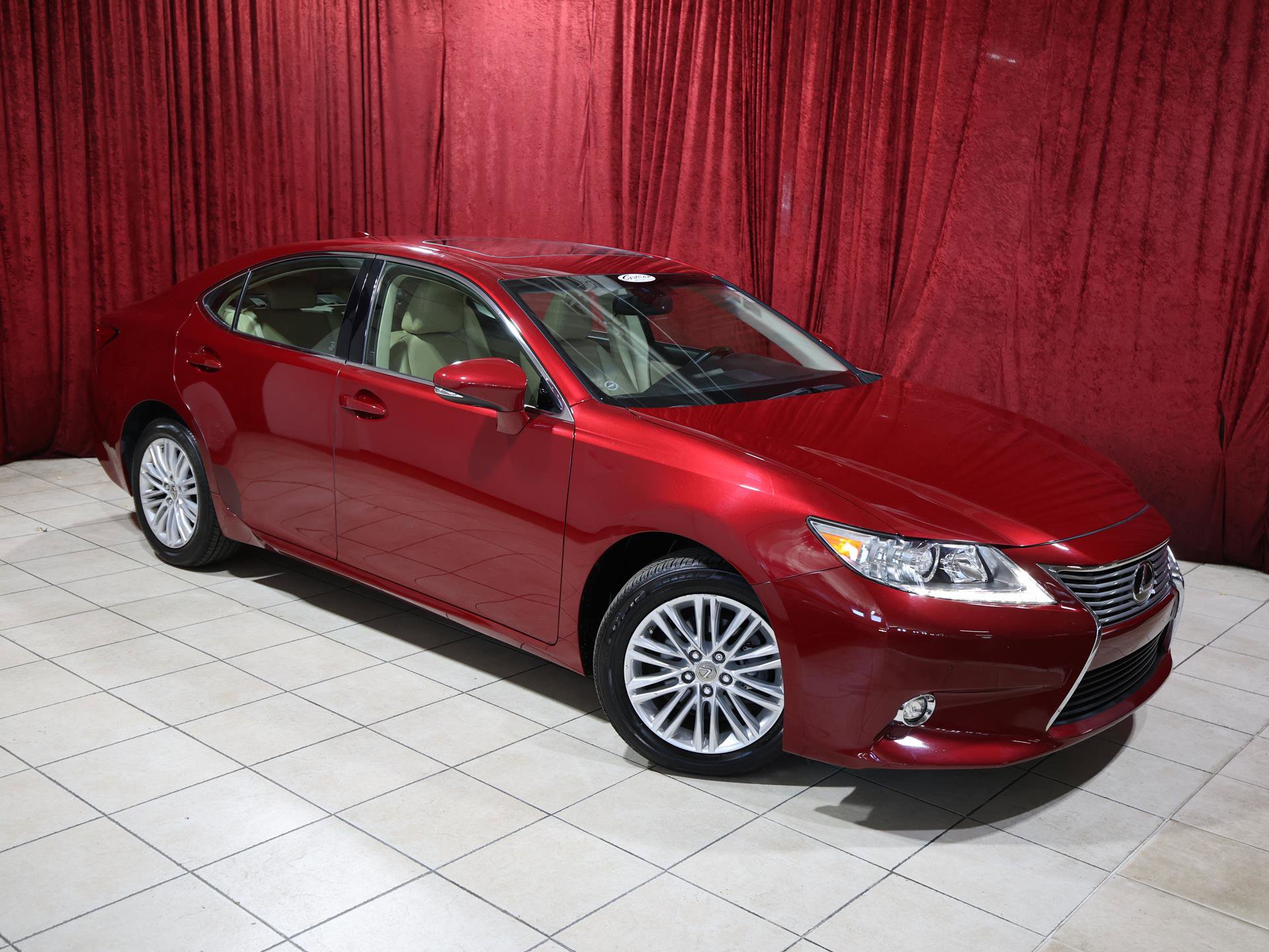 Used 2015 Lexus ES 350 w/ Luxury Package FWD image 2
