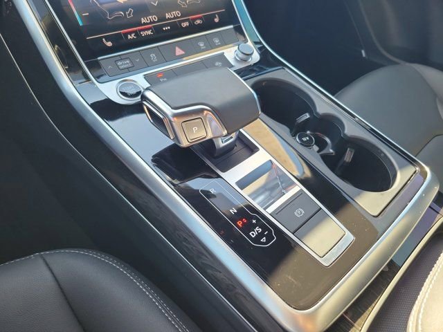 Certified 2025 Audi Q7 2.0T Premium w/ Convenience Plus Package image 31