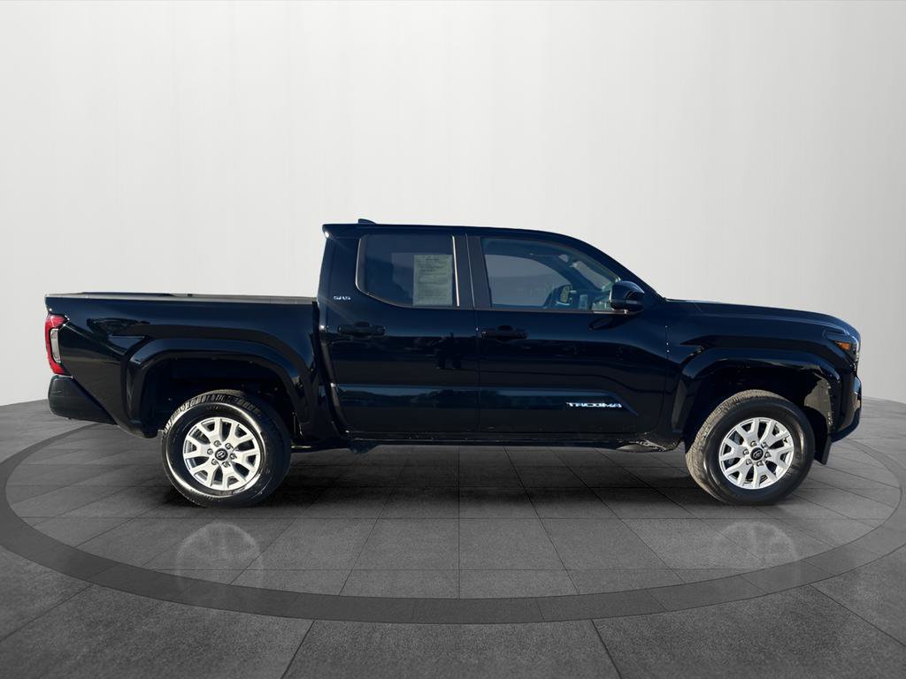 Used 2024 Toyota Tacoma SR5 image 8