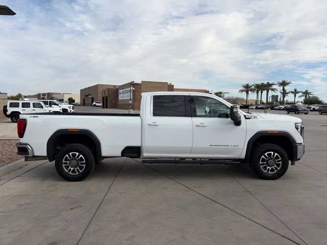 Used 2024 GMC Sierra 3500 SLE w/ SLE Convenience Package image 3