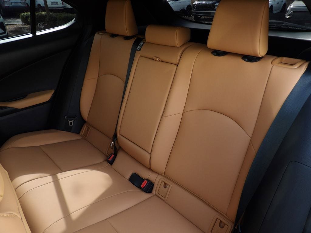 Used 2025 Lexus UX 300h AWD w/ Accessory Package (Z1) image 24