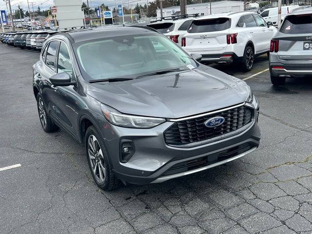 Used 2024 Ford Escape Platinum image 7