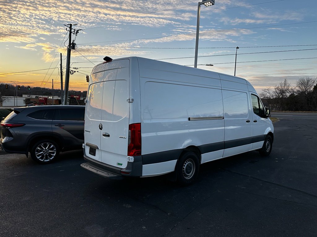 Used 2021 Mercedes-Benz Sprinter 2500 image 8