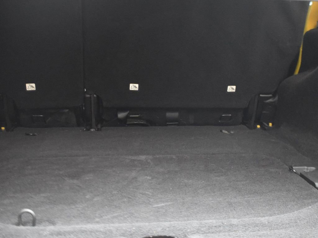 Used 2015 Jeep Wrangler Unlimited Sahara w/ Connectivity Group image 15