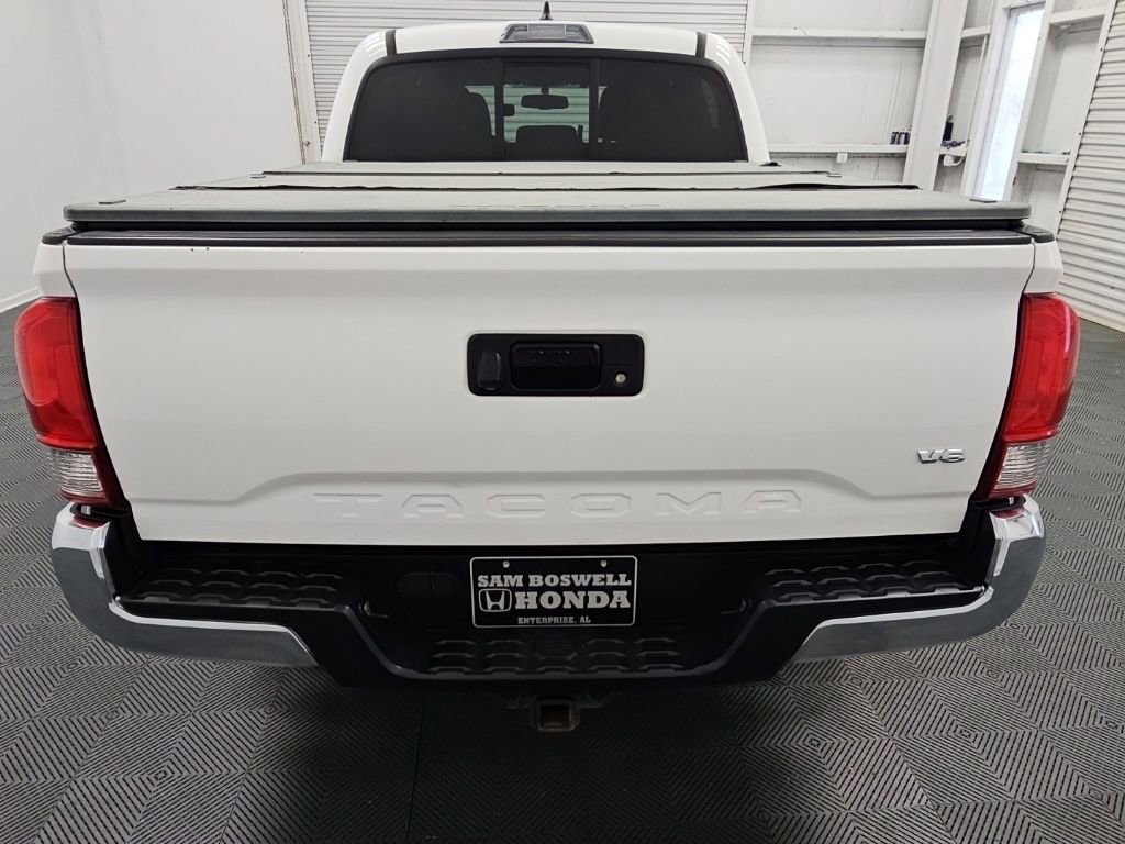 Used 2016 Toyota Tacoma TRD Off-Road w/ Towing Package AWD/4WD image 6