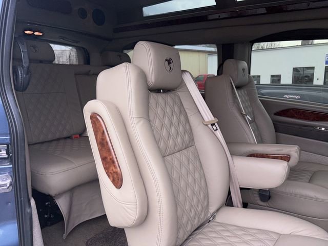 Used 2024 Ford Transit 150 Low Roof AWD image 19