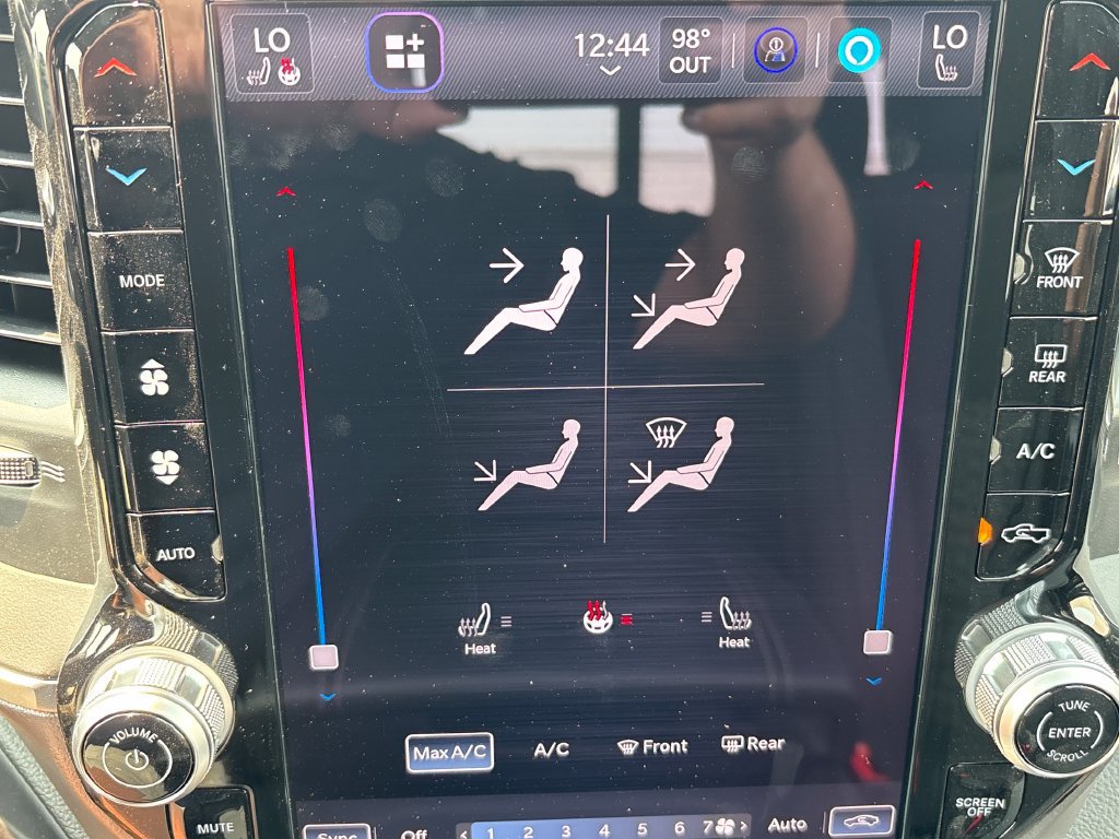 New 2026 RAM 3500 Big Horn AWD/4WD image 26