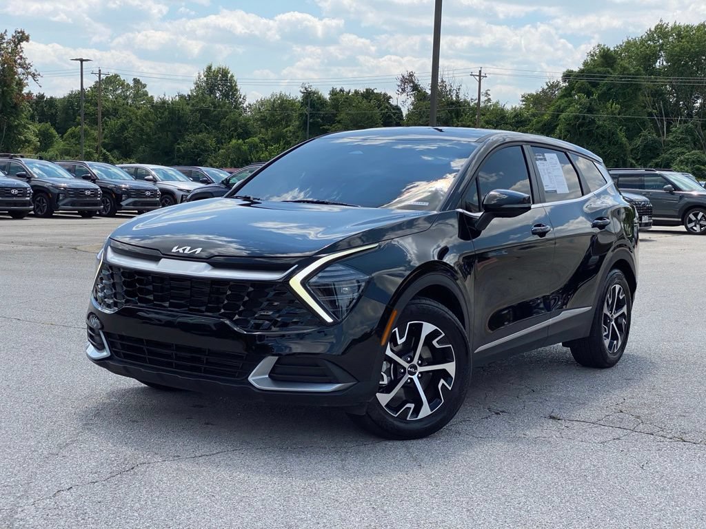 Used 2025 Kia Sportage EX FWD image 3