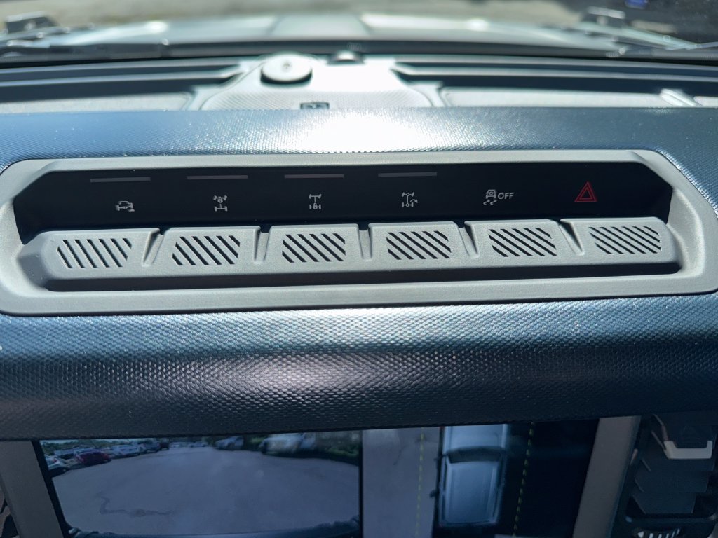 Used 2021 Ford Bronco First Edition AWD/4WD image 31