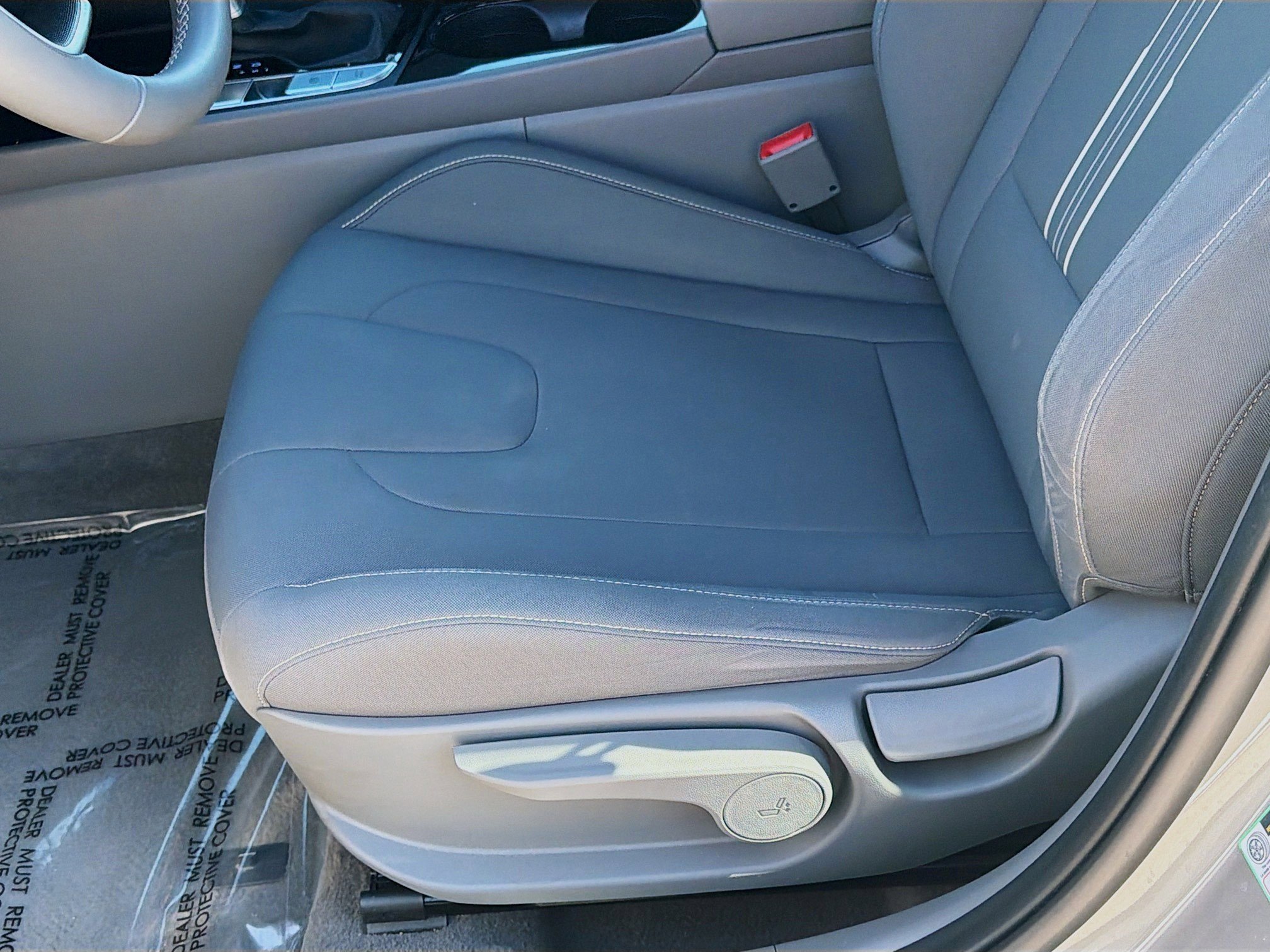 Used 2023 Hyundai Elantra SEL w/ Convenience Package image 15