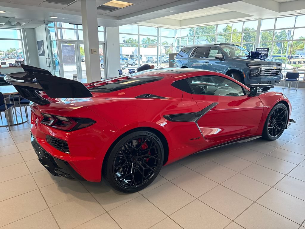 Used 2025 Chevrolet Corvette ZR1 w/ ZR1 Carbon Fiber Aero Package RWD image 20