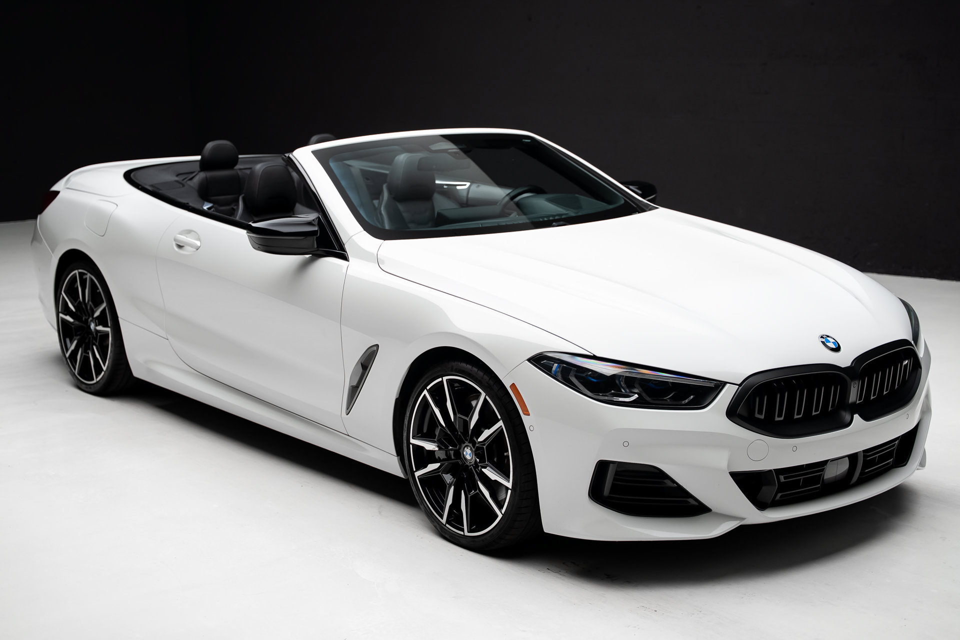 Used 2023 BMW M850i xDrive Convertible AWD/4WD image 44