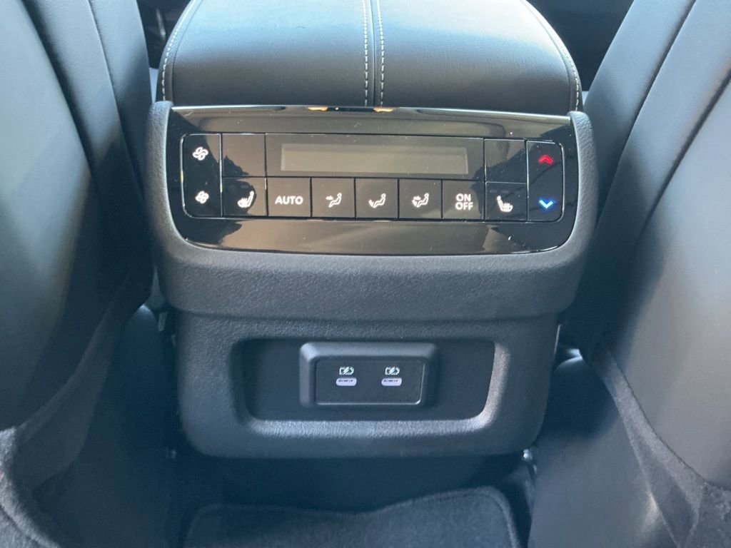 Certified 2026 INFINITI QX60 Luxe w/ Family Package image 29