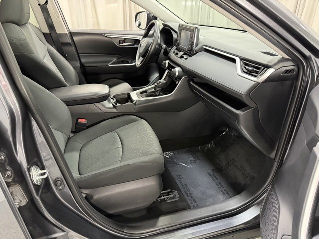 Used 2021 Toyota RAV4 XLE image 7