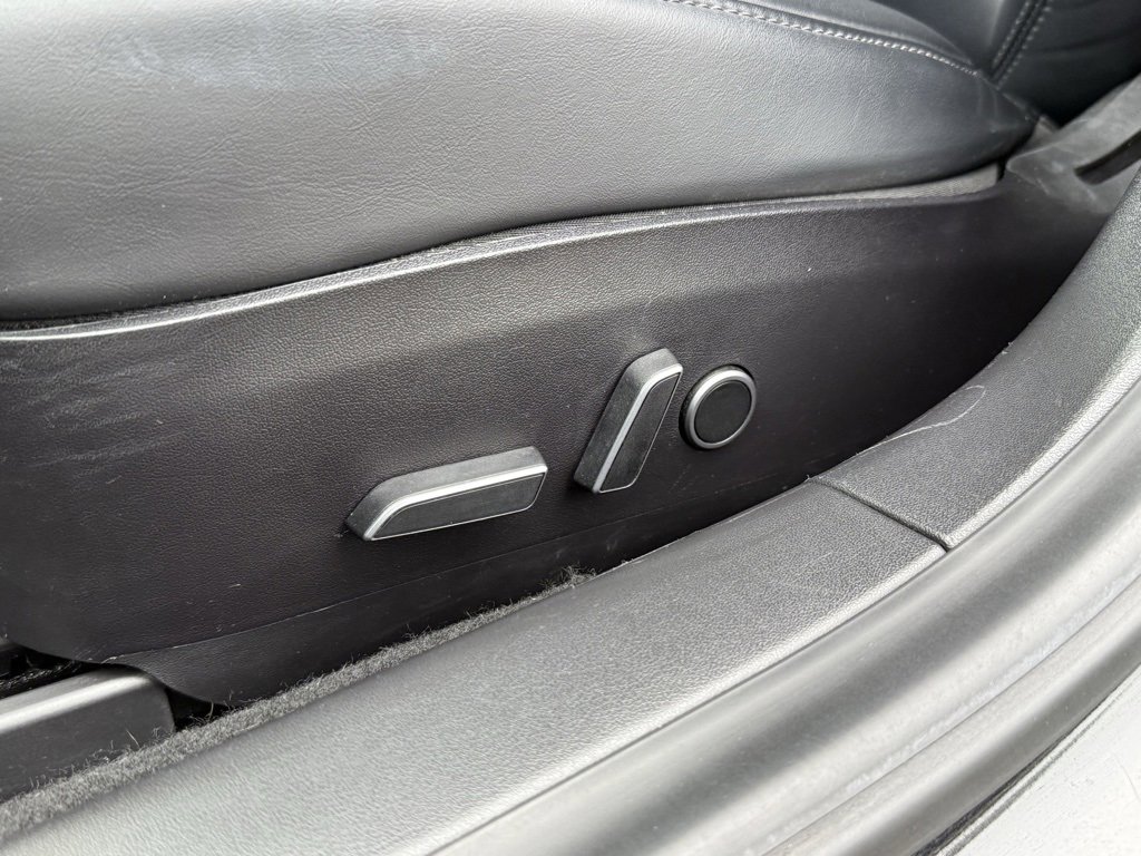 Used 2021 Tesla Model 3 Standard Range Plus image 23