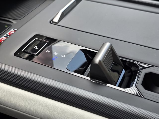 New 2026 Lexus ES 350e FWD image 21