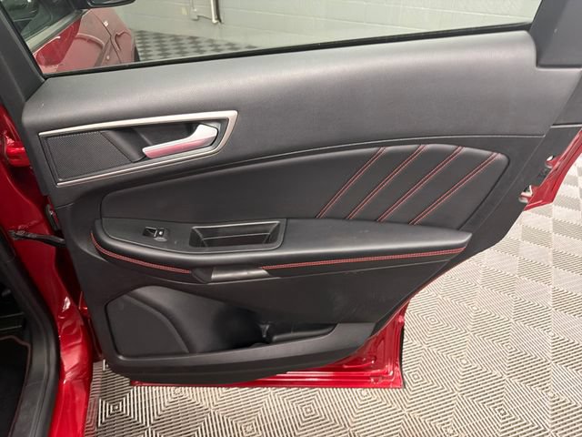 Used 2024 Ford Edge ST-Line AWD/4WD image 16