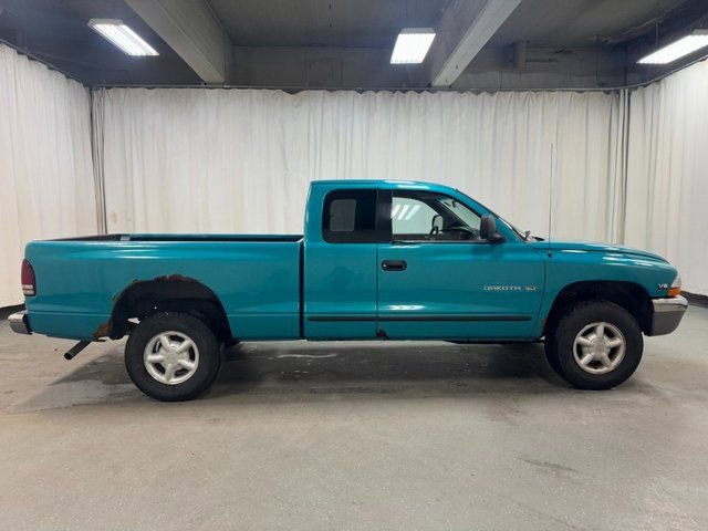 Used 1997 Dodge Dakota SLT image 3