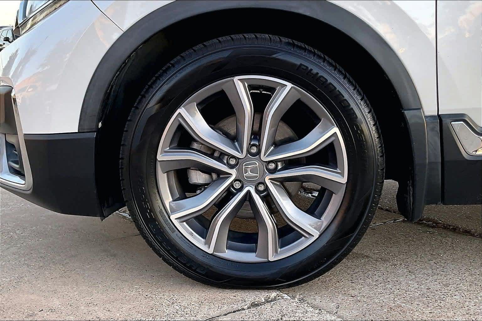 Used 2020 Honda CR-V Touring image 8