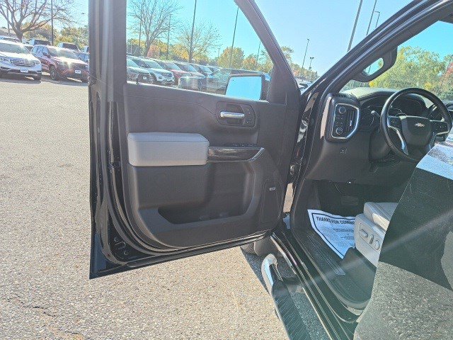 Used 2019 Chevrolet Silverado 1500 LTZ w/ LTZ Premium Package image 11