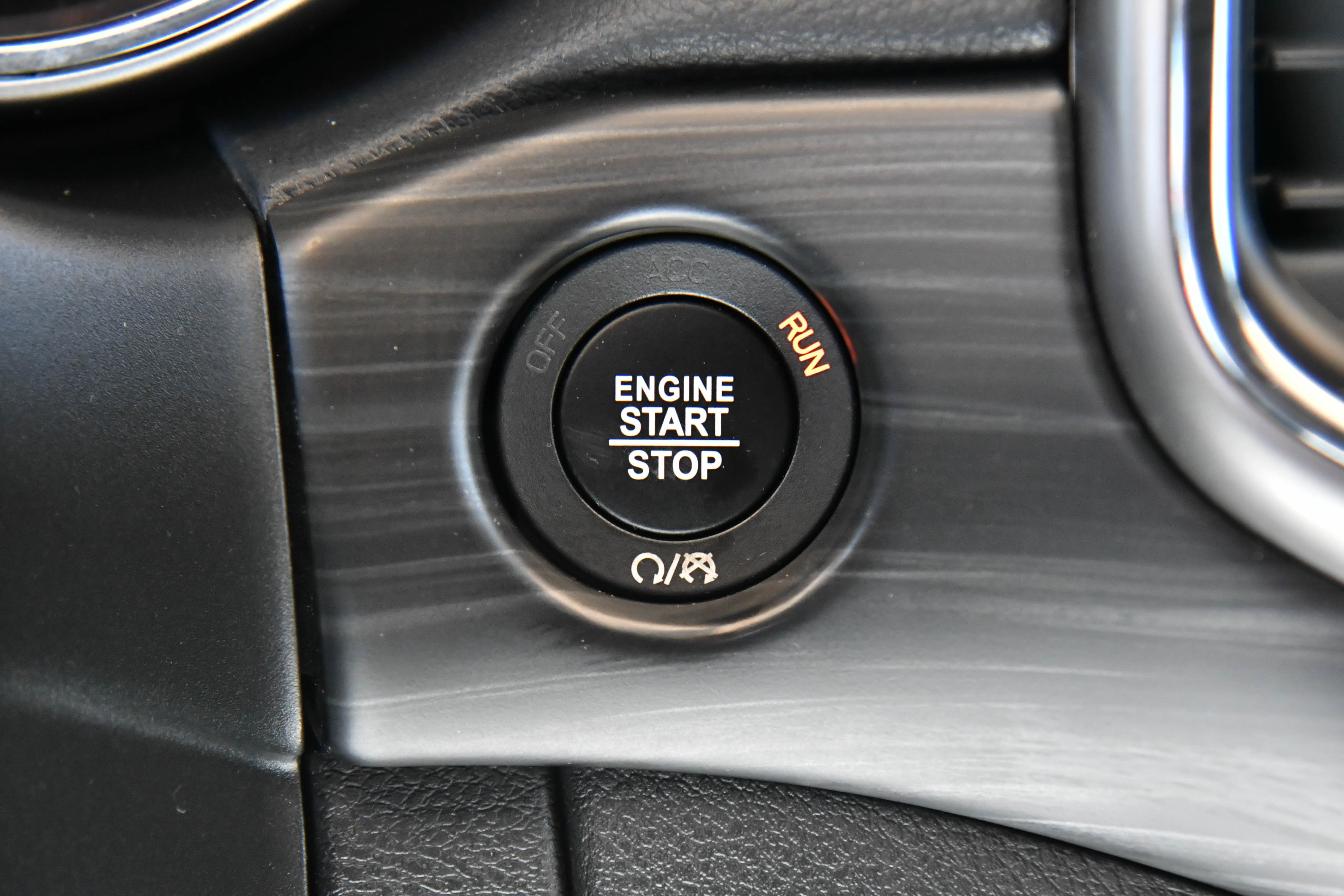 Used 2021 Jeep Grand Cherokee Laredo image 27