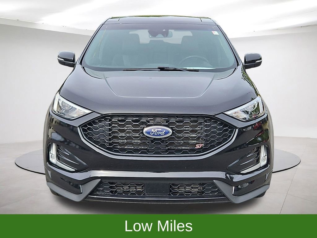 Used 2020 Ford Edge ST w/ Cold Weather Package AWD/4WD image 2