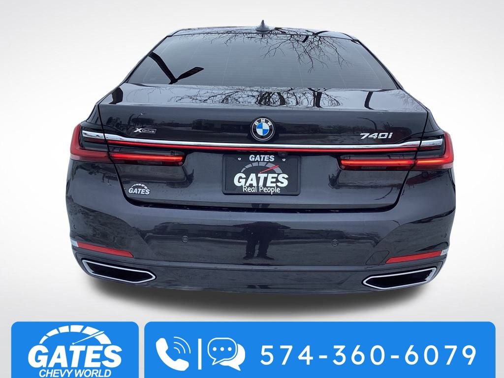 Used 2021 BMW 740i xDrive w/ Premium Package image 8