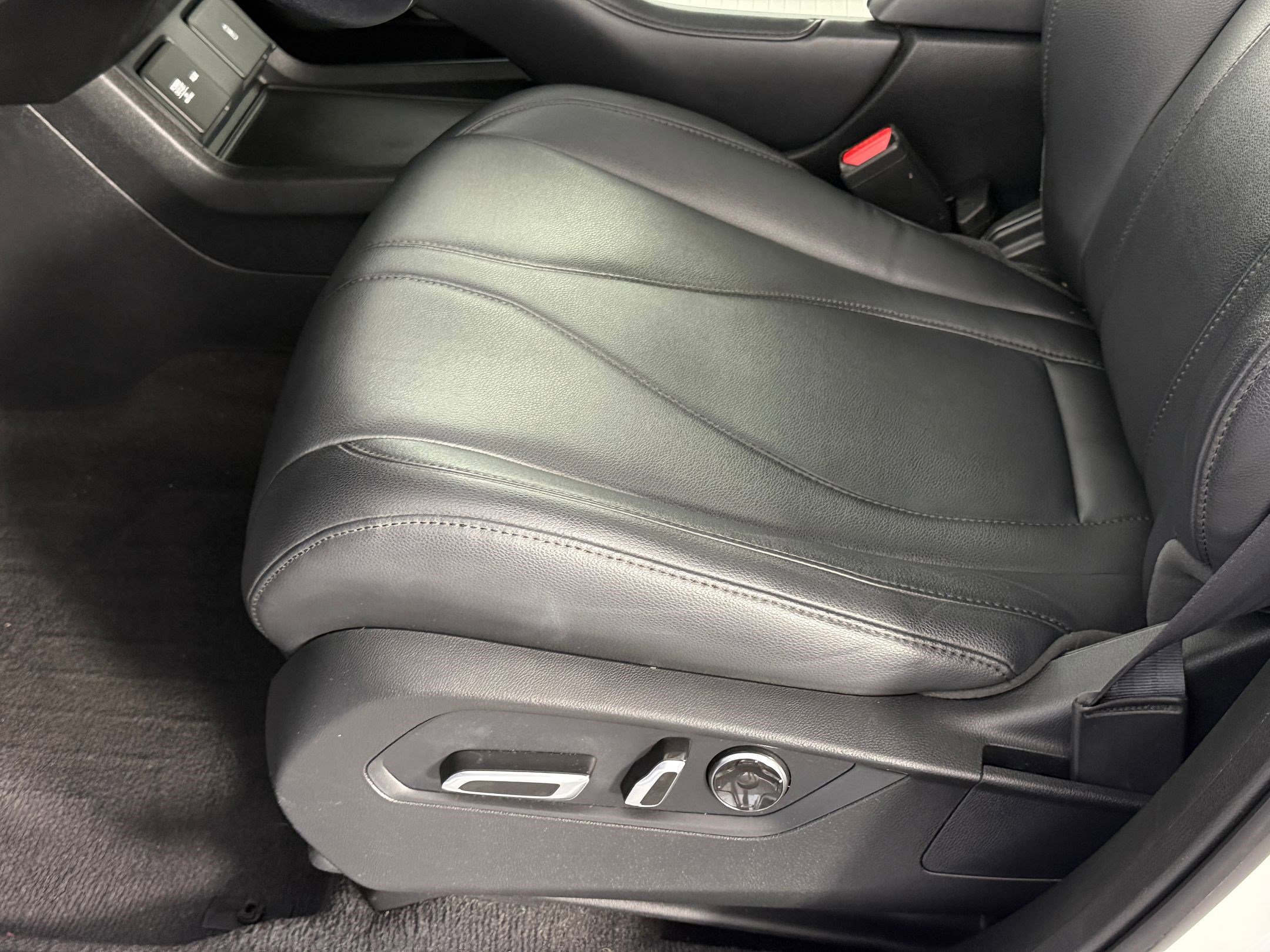 Used 2020 Acura RDX FWD image 13