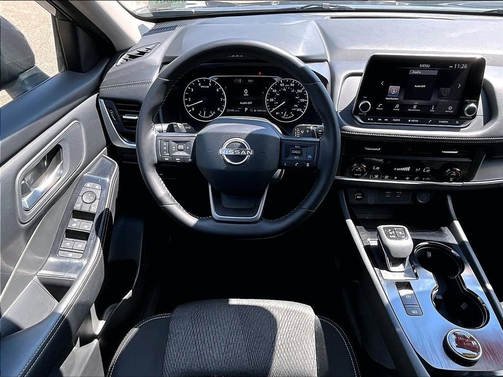 Certified 2026 Nissan Rogue SV AWD/4WD image 17
