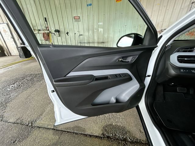 New 2027 Chevrolet Bolt LT w/ Comfort Package FWD image 20